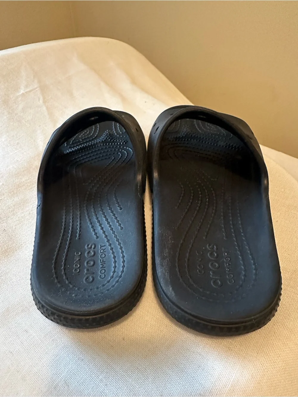 Crocs Comfort Classic Black One Strap Slides Unisex Mens 6 Womens 8 Waterproof